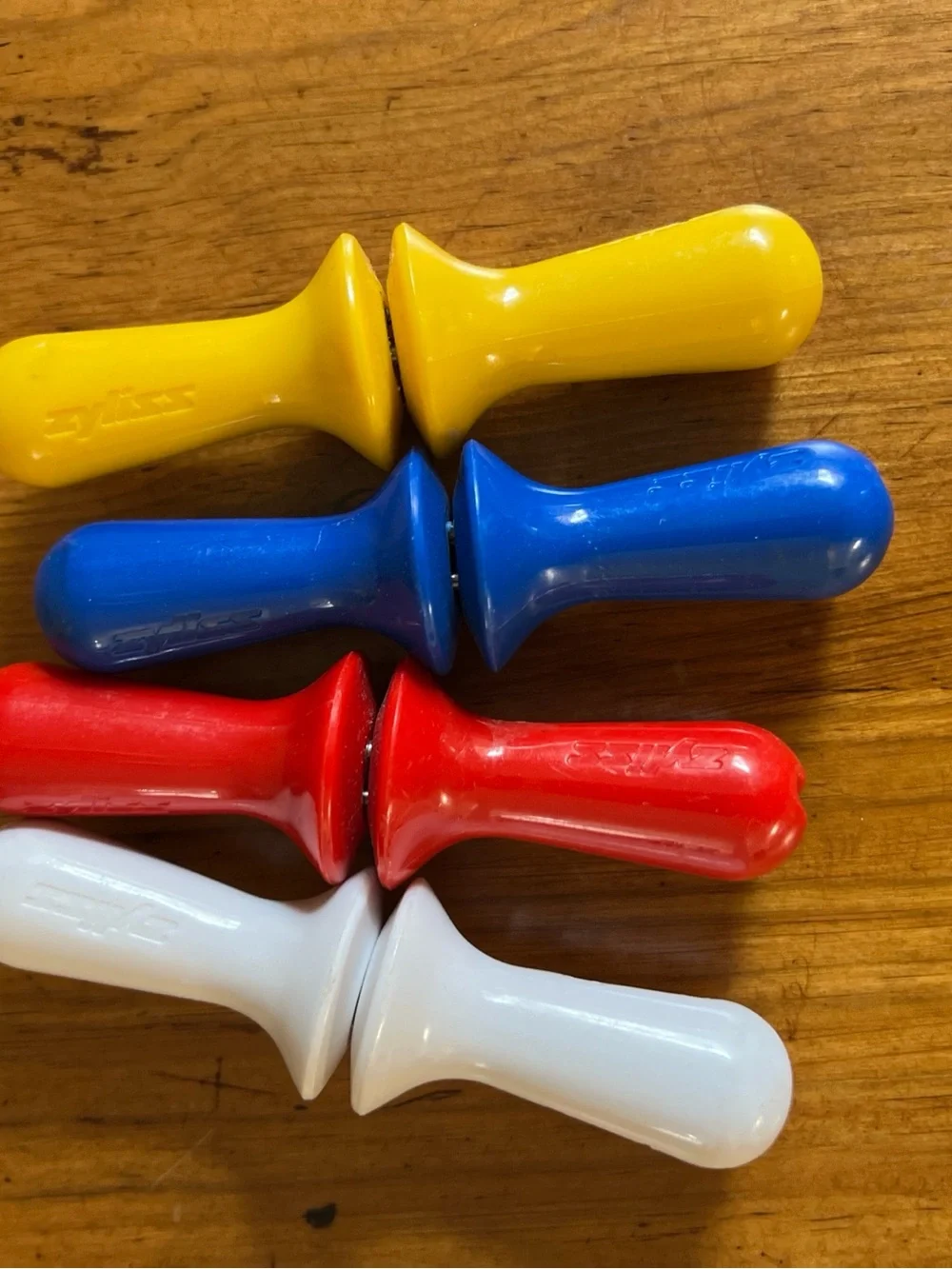 Zyliss Sandwich Knife and Corn Cob Holders